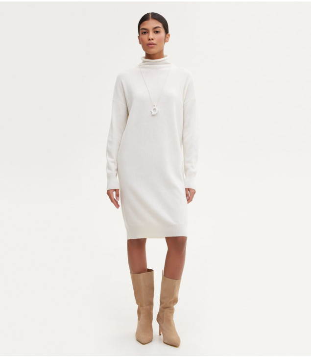 Сукня кашемірова коротка з хомутиком 23;біла
